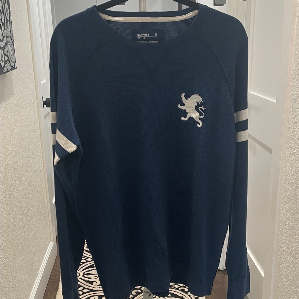 Express Blue Waffle Thermal Long sleeved Shirt with Lion Design Large